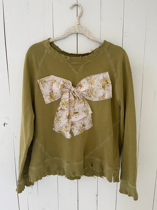 Gold'n Girl Sweatshirt