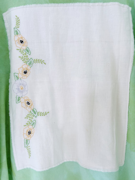 Green Dyed-Vintage Appliqué Crewneck