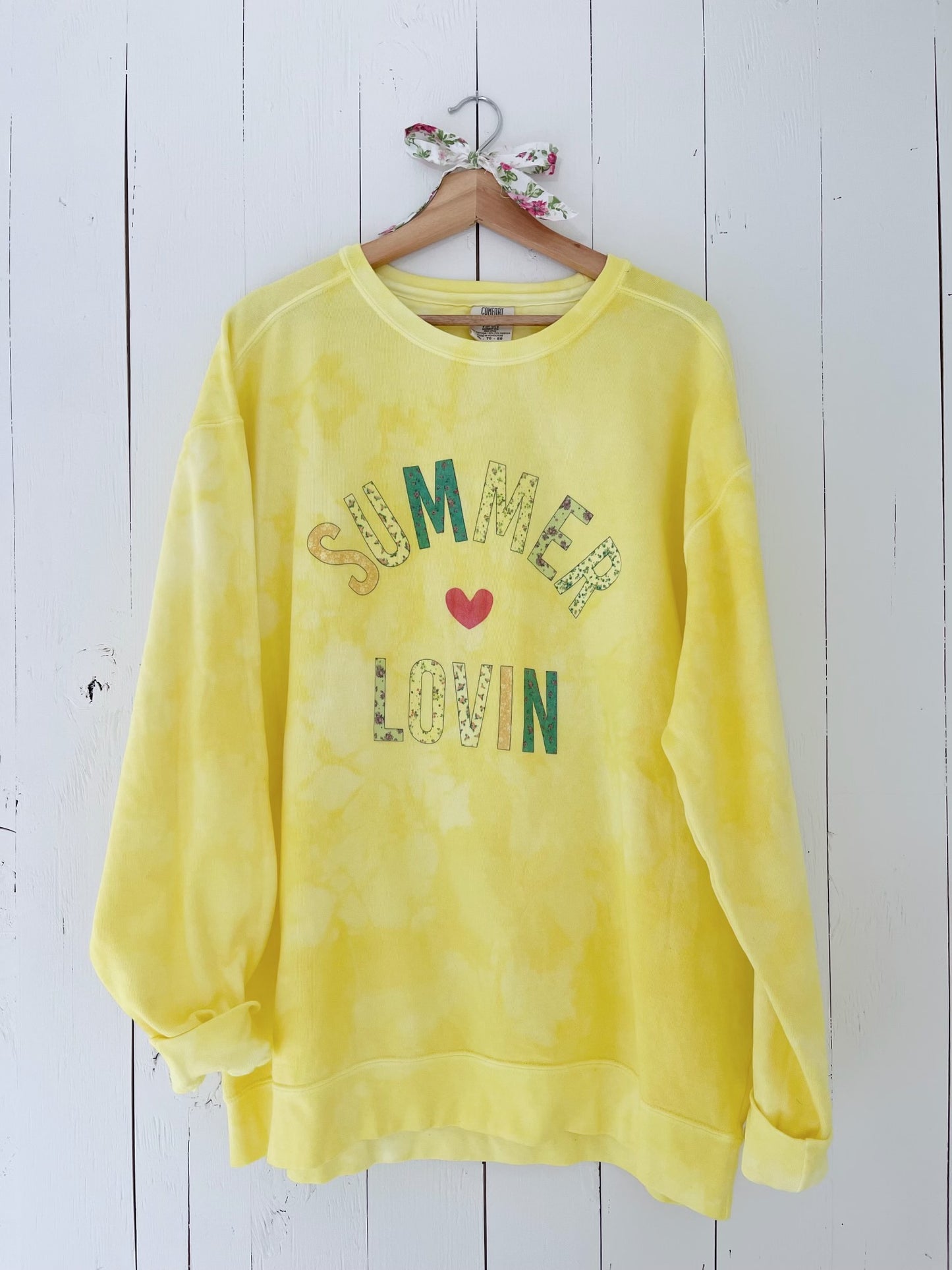 Summer Lovin Crewneck Lemon