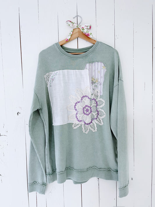 Vintage Appliqué Crewneck